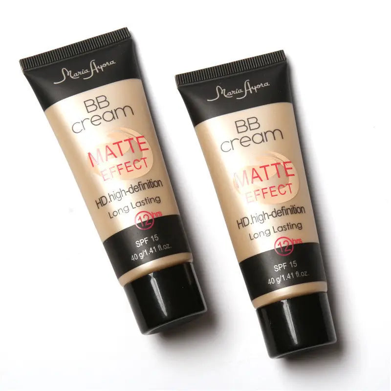 BB cream concealer moisturizing and light Maria Ayora