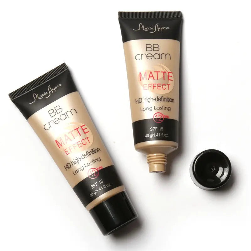 BB cream concealer moisturizing and light Maria Ayora