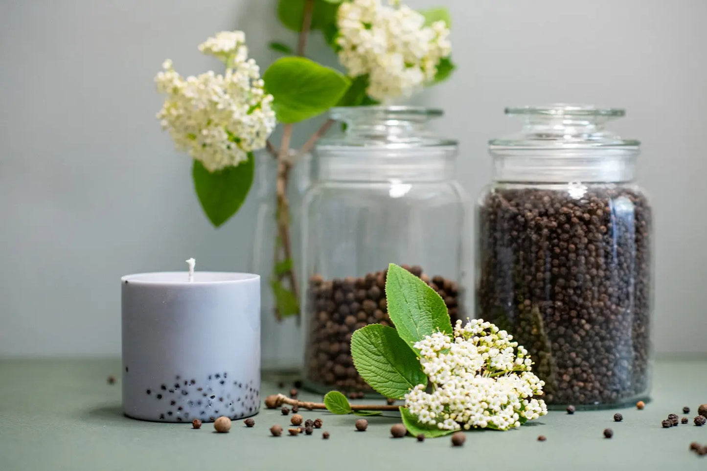 Hand-made Soy Wax Candle with Patchouli Scent