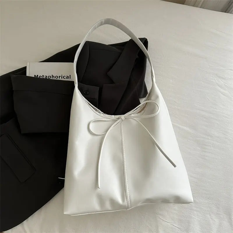 Fashionable Stylish Shoulder Texture Large Capacity Niche Design Bag Trendarium