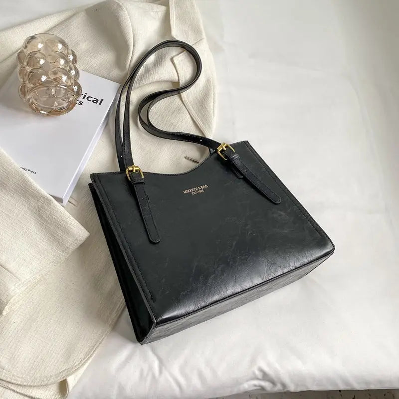 Classic Luxe Retro Shoulder Bag Trendarium
