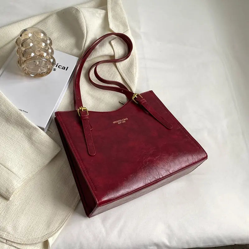 Classic Luxe Retro Shoulder Bag Trendarium