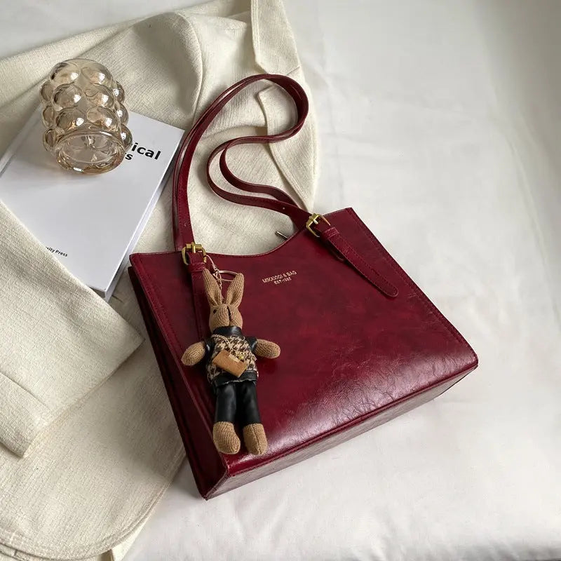 Classic Luxe Retro Shoulder Bag Trendarium