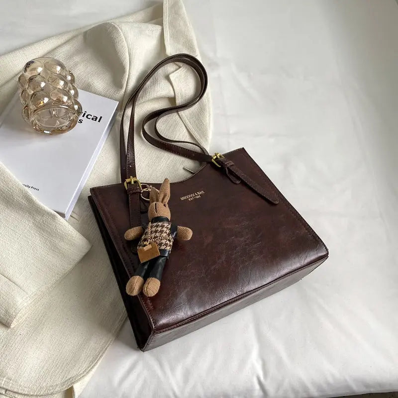 Classic Luxe Retro Shoulder Bag Trendarium