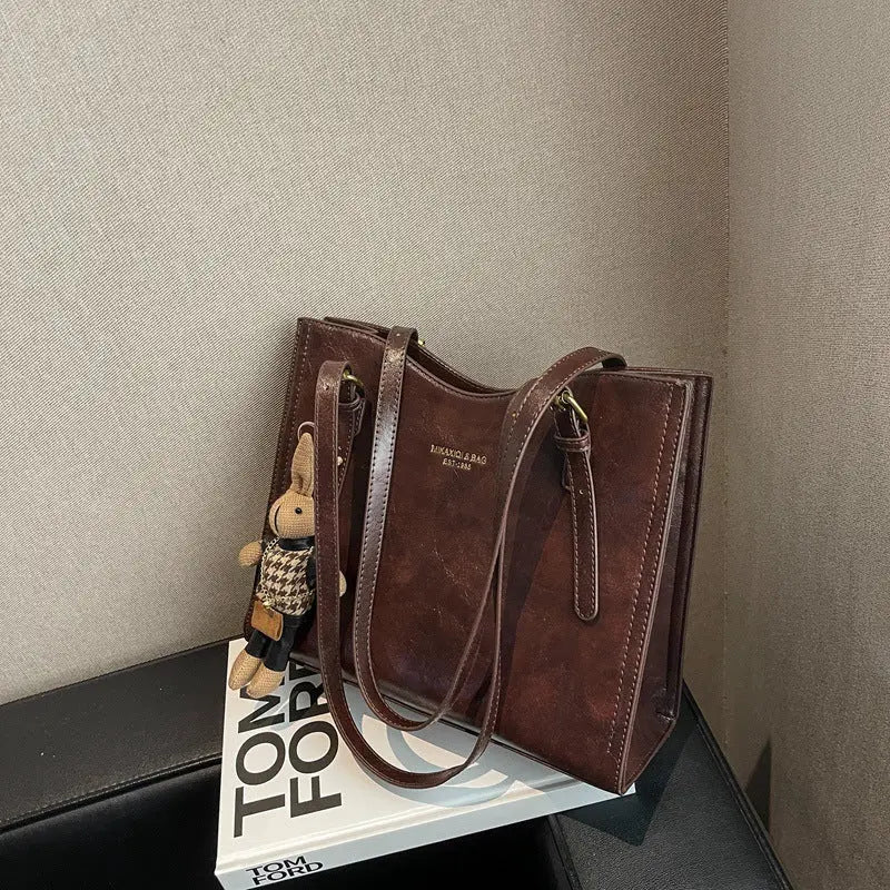 Classic Luxe Retro Shoulder Bag Trendarium