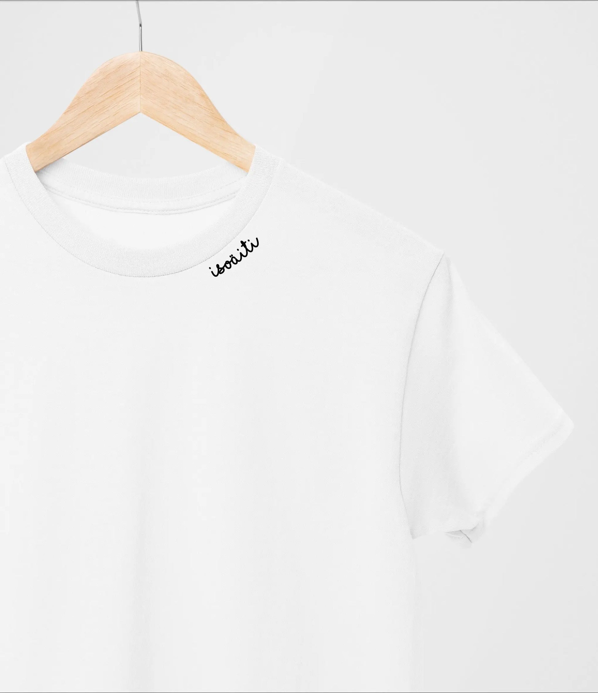 Embroidered Collar Organic Cotton T-shirt "Isoäiti" (FI)